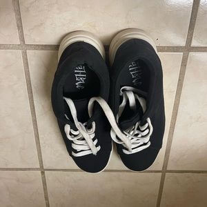 Mad Love Women Black/White Low Top Lace Up Athletic Running Sneaker Shoes Sz 11